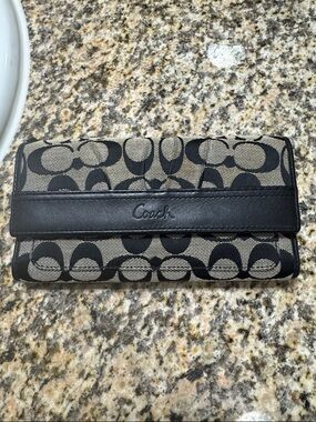 Coach Black and Tan Signature Continental Wallet